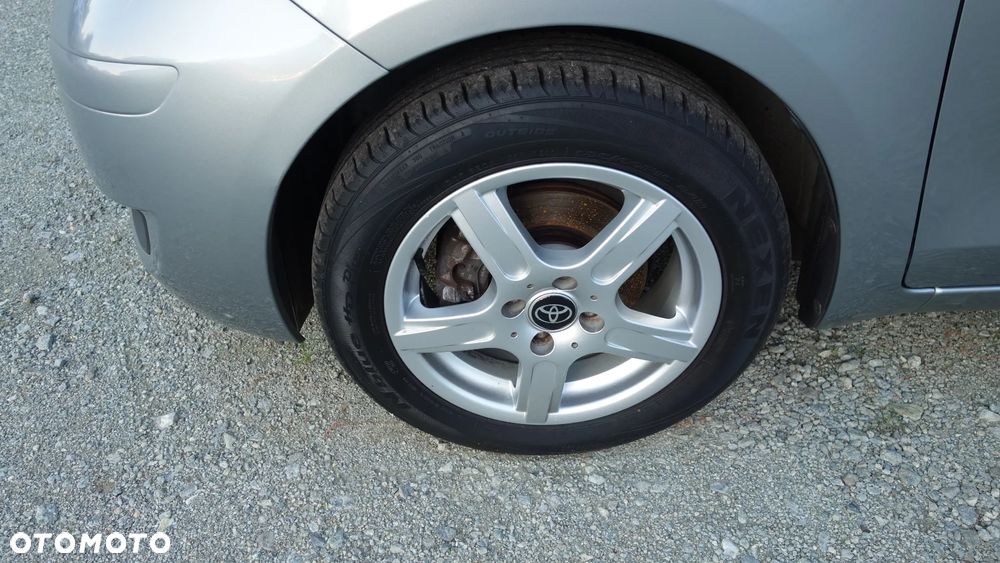 Toyota Yaris 1.33 Luna - 6