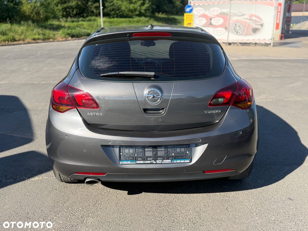 Opel Astra 1.4 Turbo Cosmo - 13