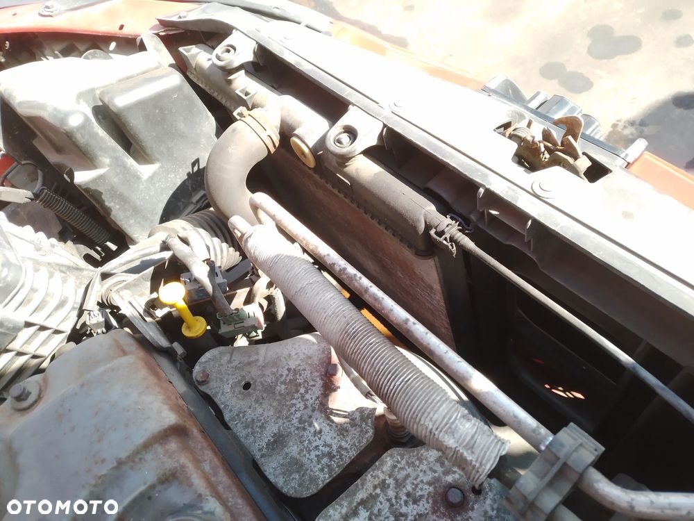 PEUGEOT 206 1.4 8V KFU (ET3J4) KOLOR KKN ZDERZAK TYŁ - 11