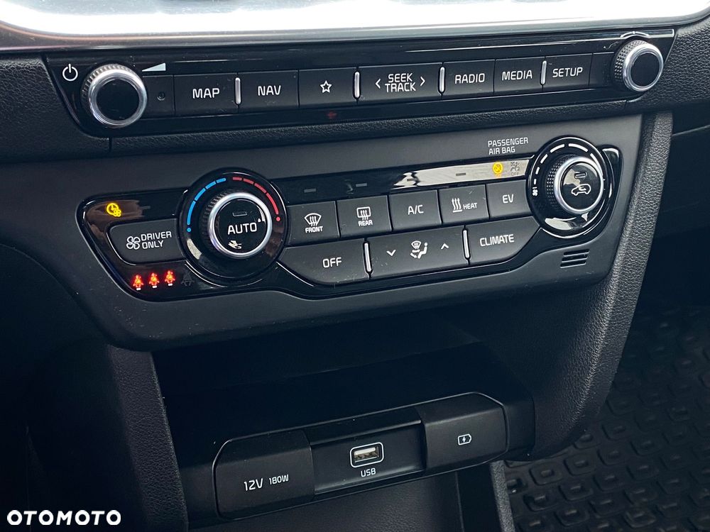 Kia Niro 64kWh M - 22