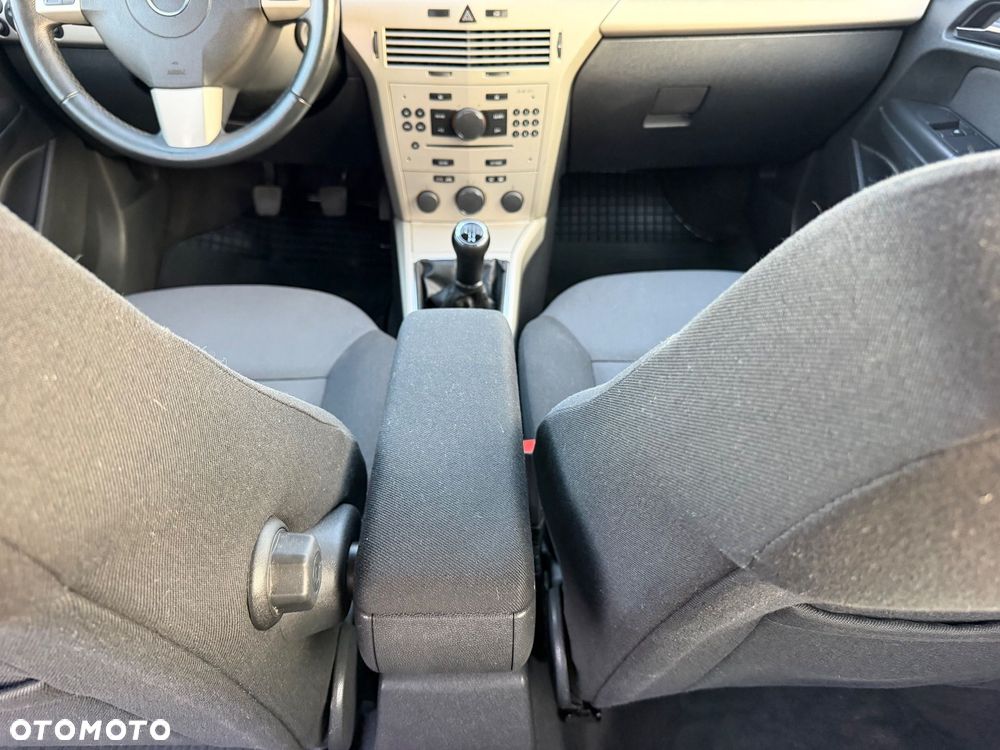 Opel Astra 1.4 Enjoy - 16