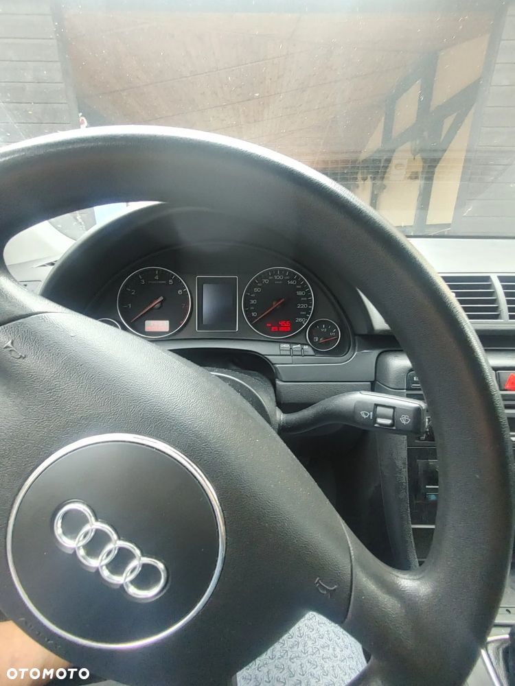 Audi A4 Avant - 15