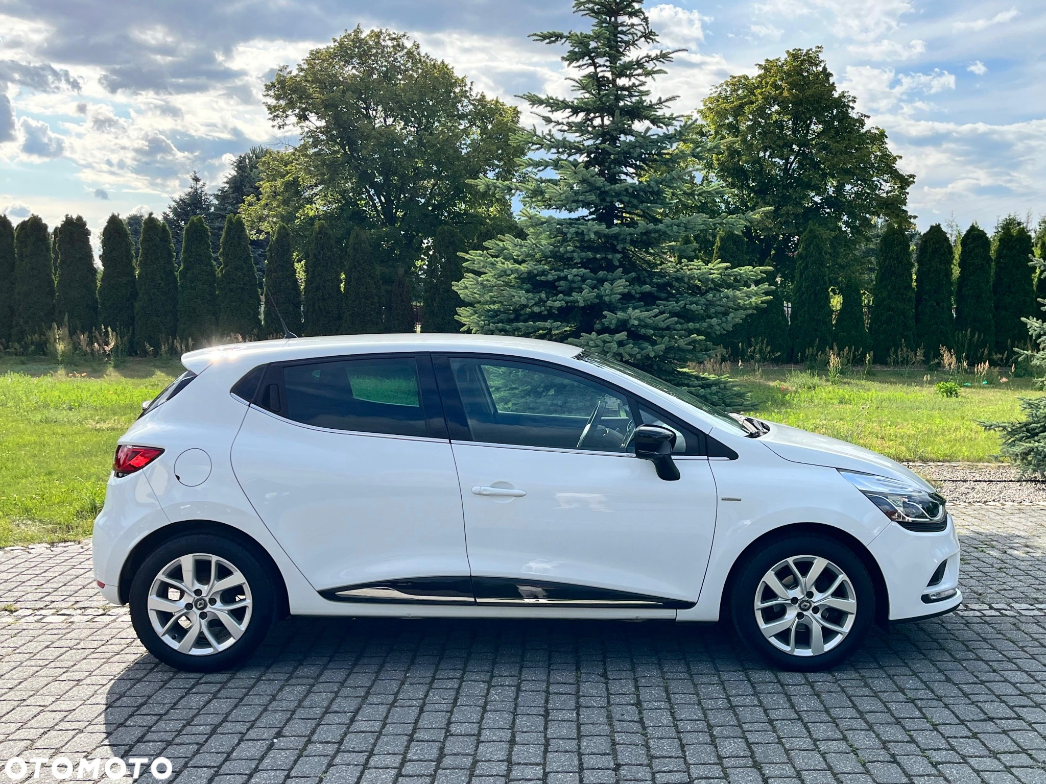 Renault Clio 0.9 TCe Limited - 14