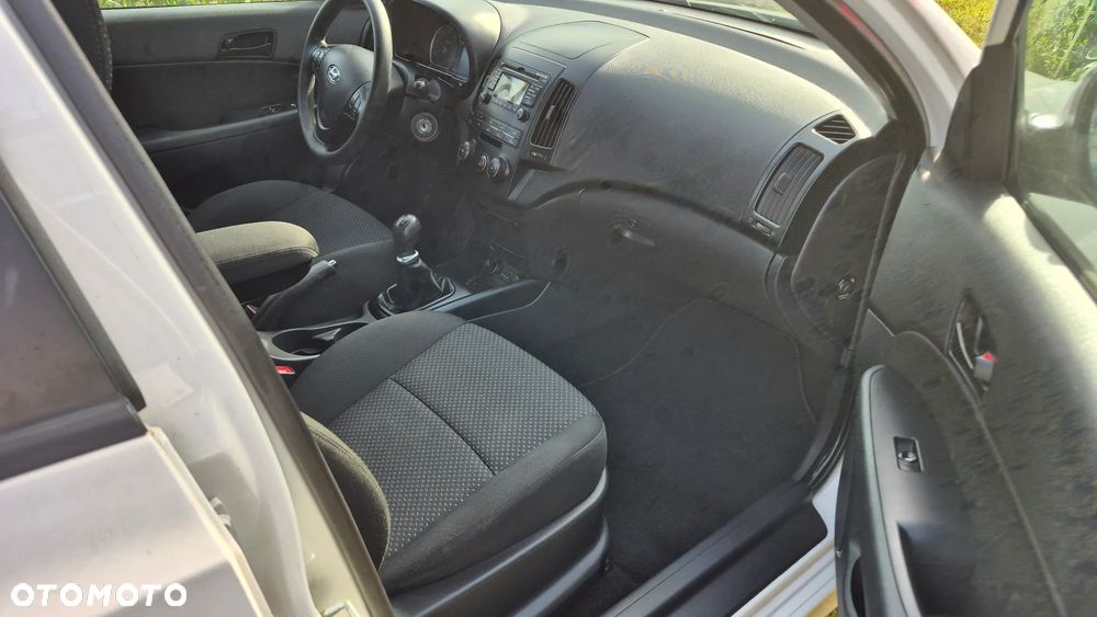 Hyundai i30 1.6 CRDi Style - 10
