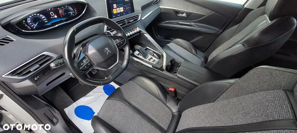 Peugeot 3008 HDi FAP 115 EGS6 Stop&Start Business-Line - 19