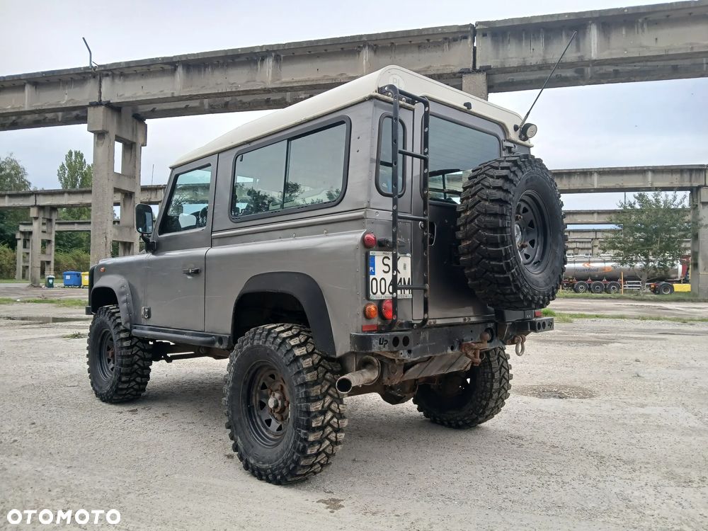 Land Rover Defender 90 2.4 TD4 S - 4