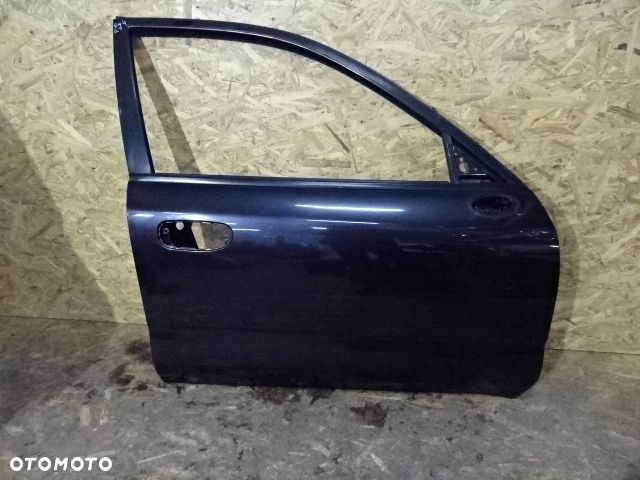 DRZWI PRAWE PRZEDNIE PRZÓD MITSUBISHI CARISMA NR274 - 1