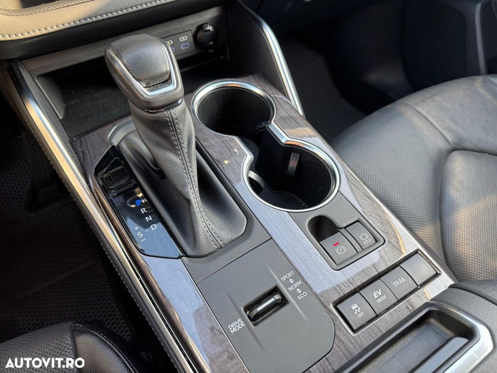 Toyota Highlander - 11