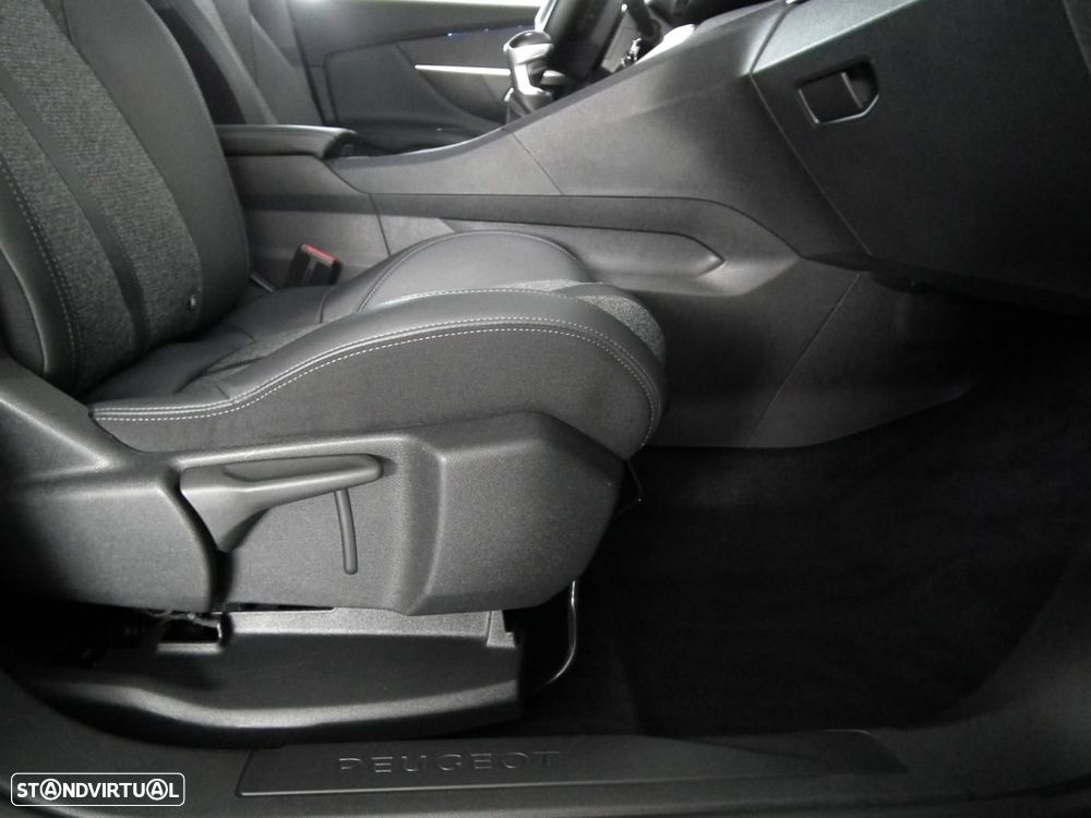Peugeot 3008 1.5 BlueHDi Allure Pack - 11