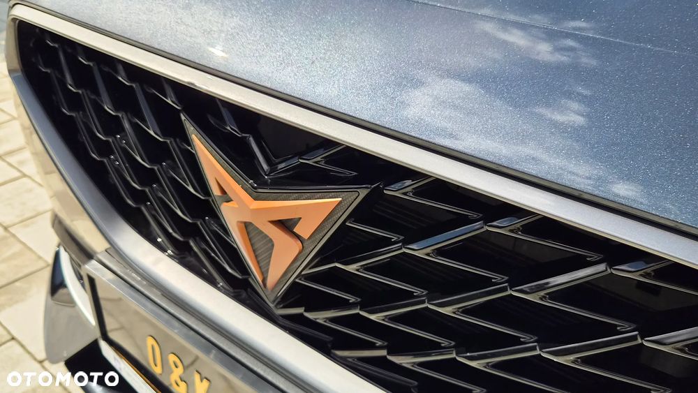 Cupra Formentor 1.4 e-Hybrid DSG - 18