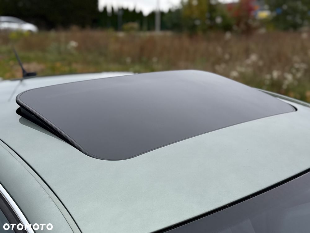 Volkswagen Passat 1.9 TDI Exclusive - 17