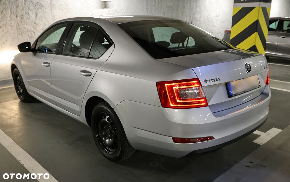 Skoda Octavia 1.6 TDI Ambition - 4