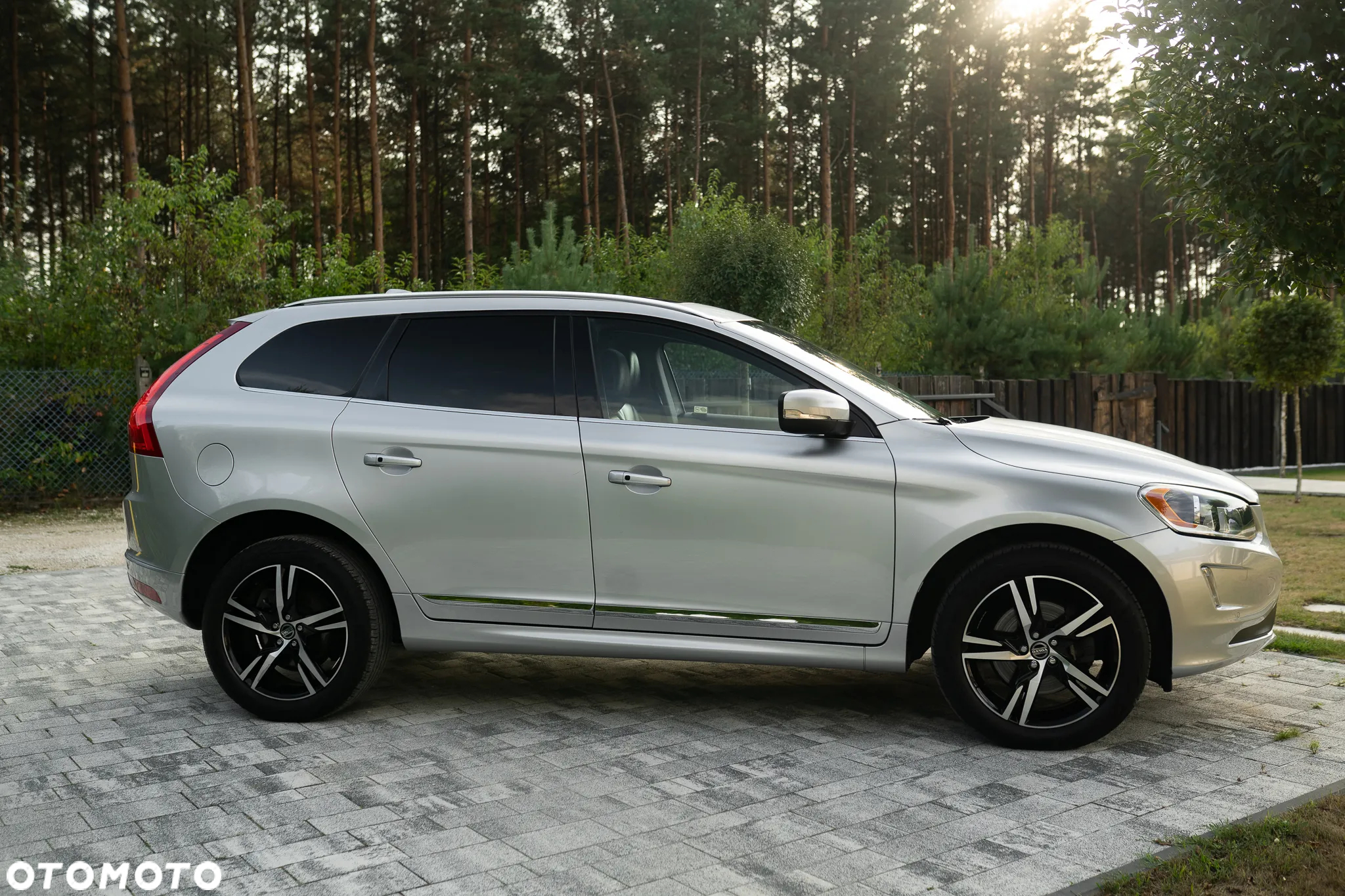 Volvo XC 60 T5 Drive-E Momentum - 6