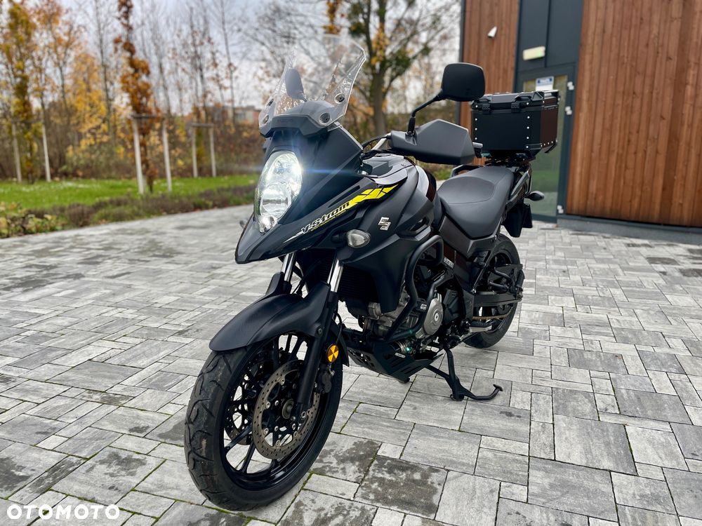 Suzuki V-STROM - 12