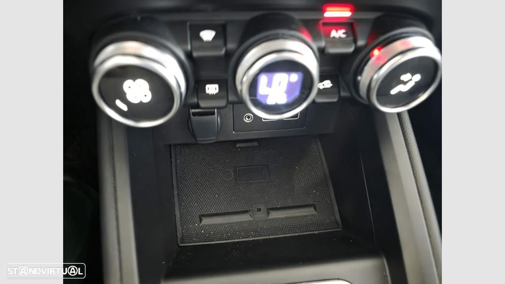 Mitsubishi Colt 1.0 MPI-T Kaiteki — fotografia 17
