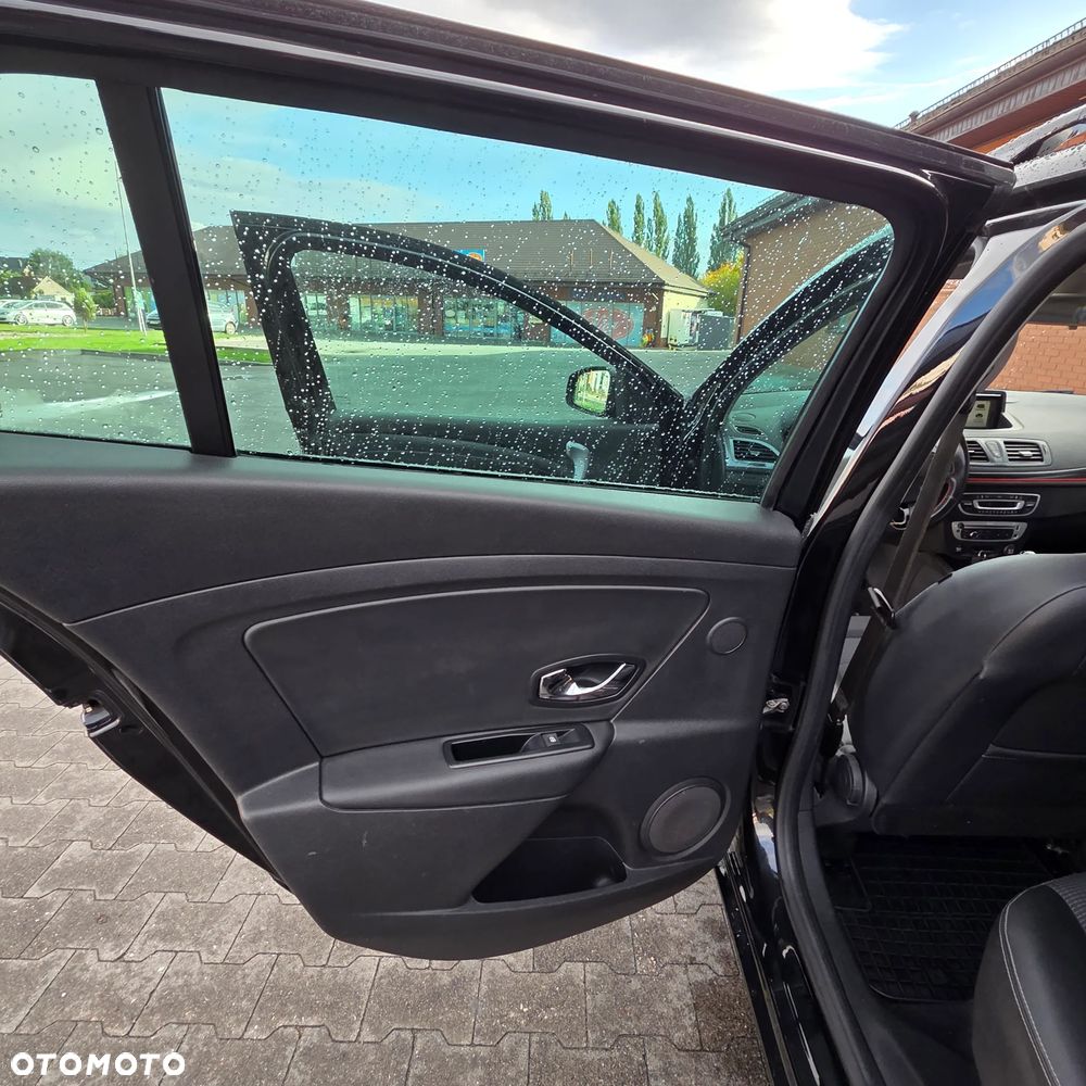 Renault Megane TCe 220 Start & Stop GTline 220 - 17