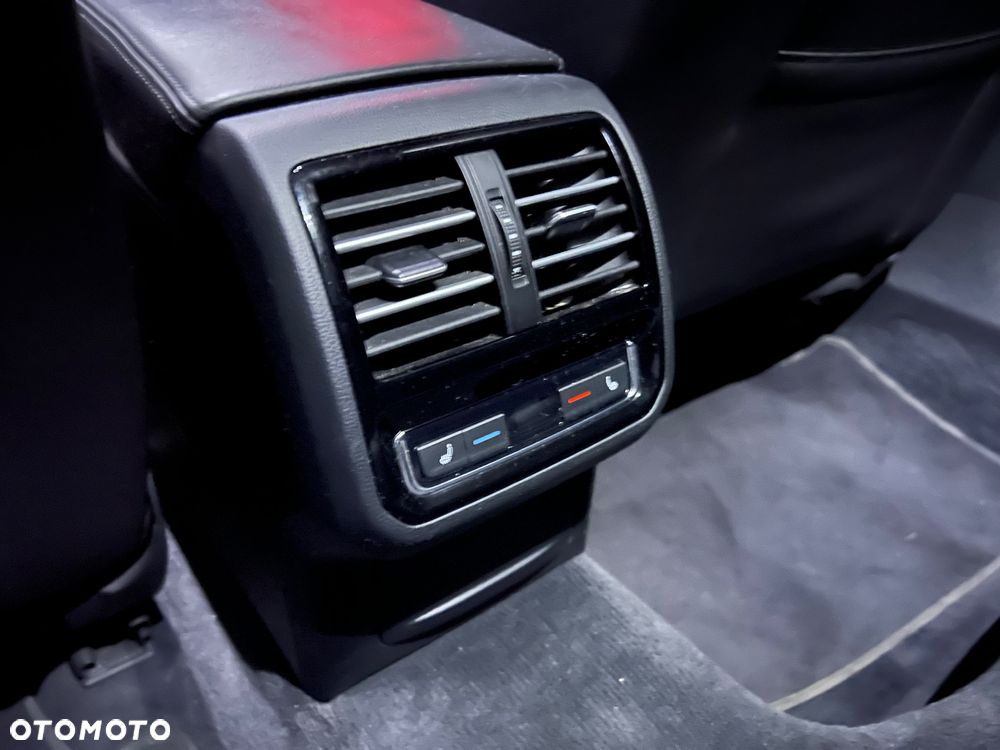 Volkswagen Passat 2.0 TSI BMT Highline DSG - 23