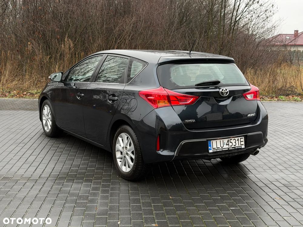 Toyota Auris 2.0 D-4D Premium - 6