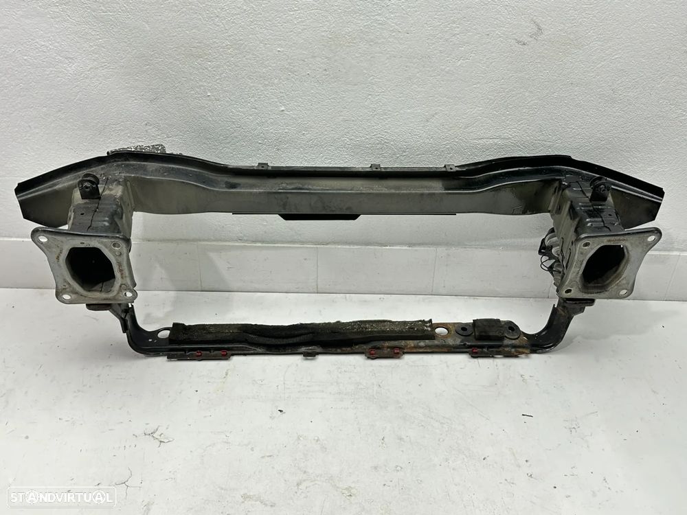 Frente Completa - Ford Focus III (2013) - 16