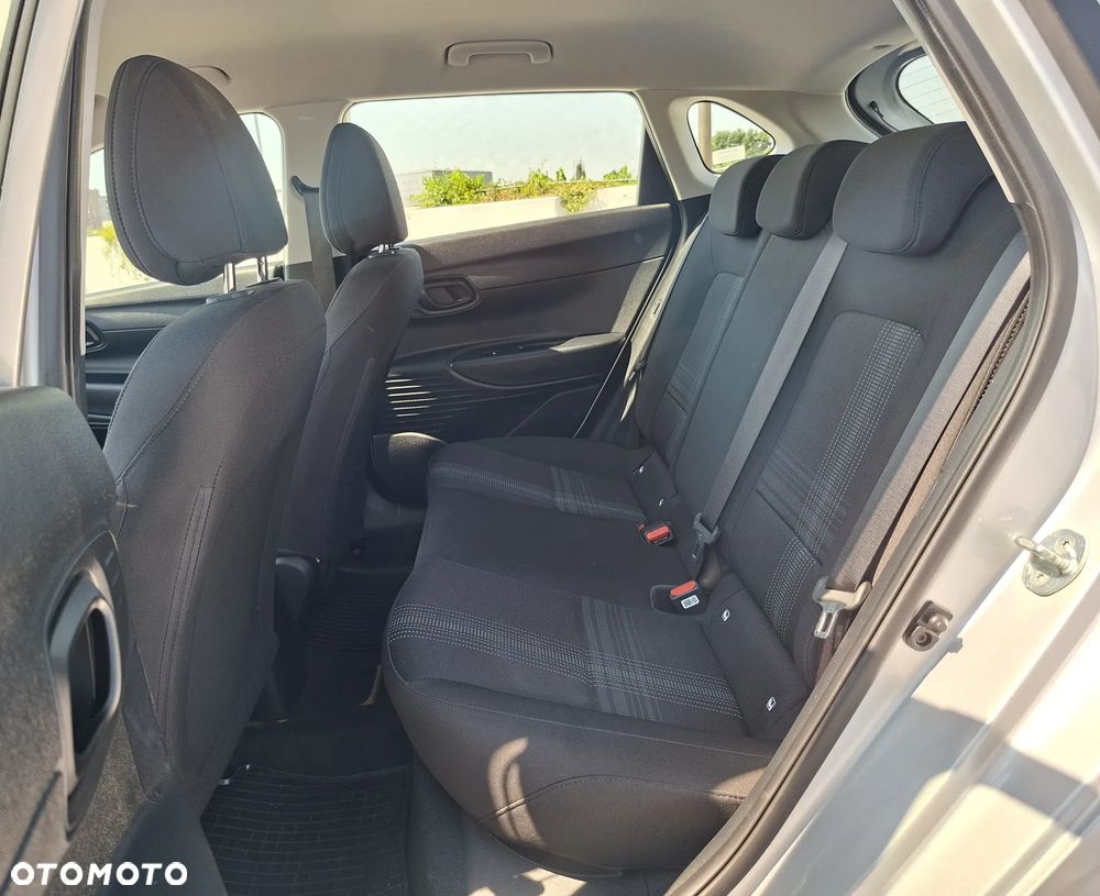 Hyundai i20 1.2 Pure - 16