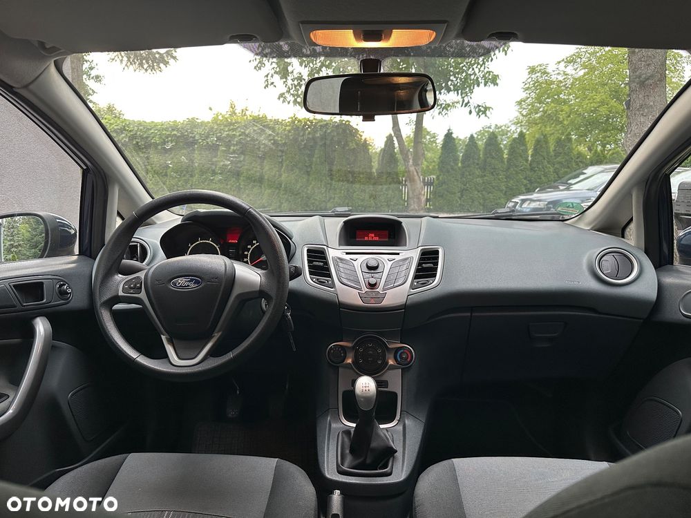 Ford Fiesta 1.25 Trend - 12