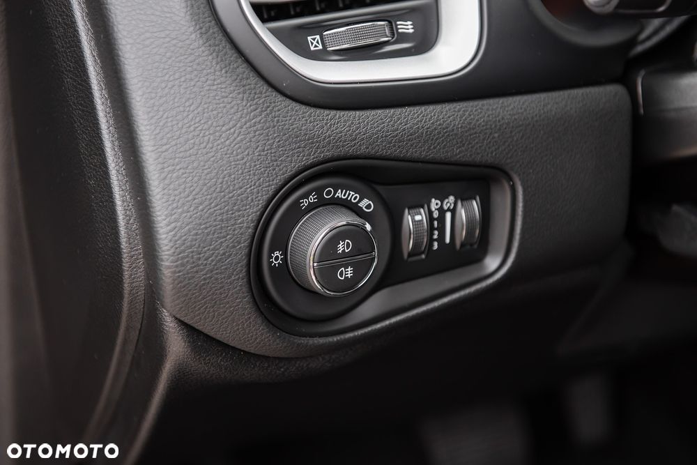 Jeep Renegade 2.0 MultiJet Active Drive Low Automatik Upland - 18