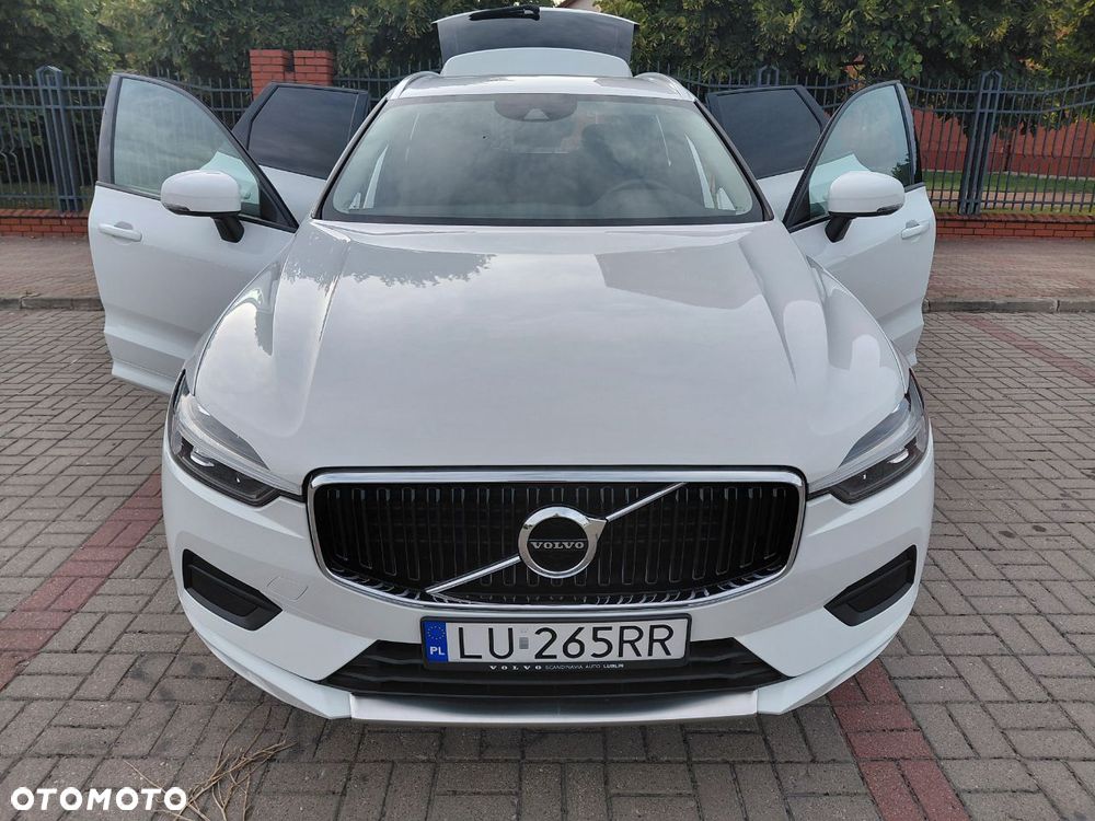 Volvo XC 60 B4 B Momentum - 2