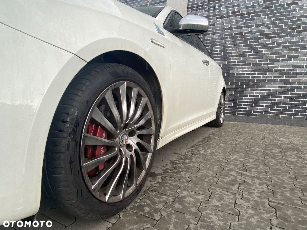 Alfa Romeo Giulietta 1750 TBi Quadrifoglio Verde - 9