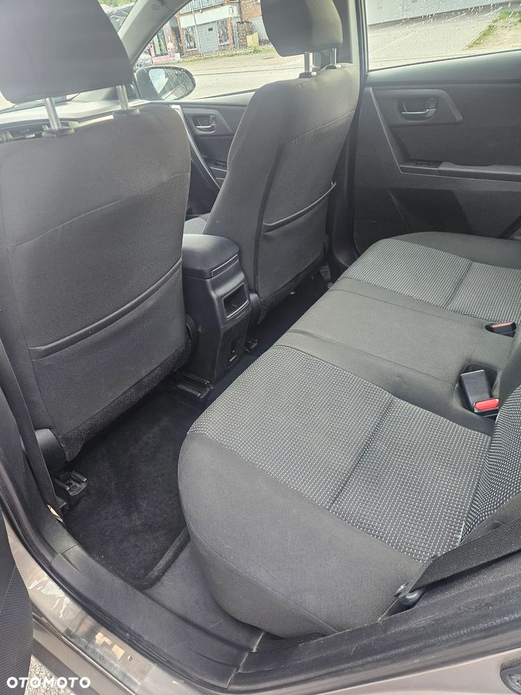 Toyota Auris 1.6 Comfort - 10