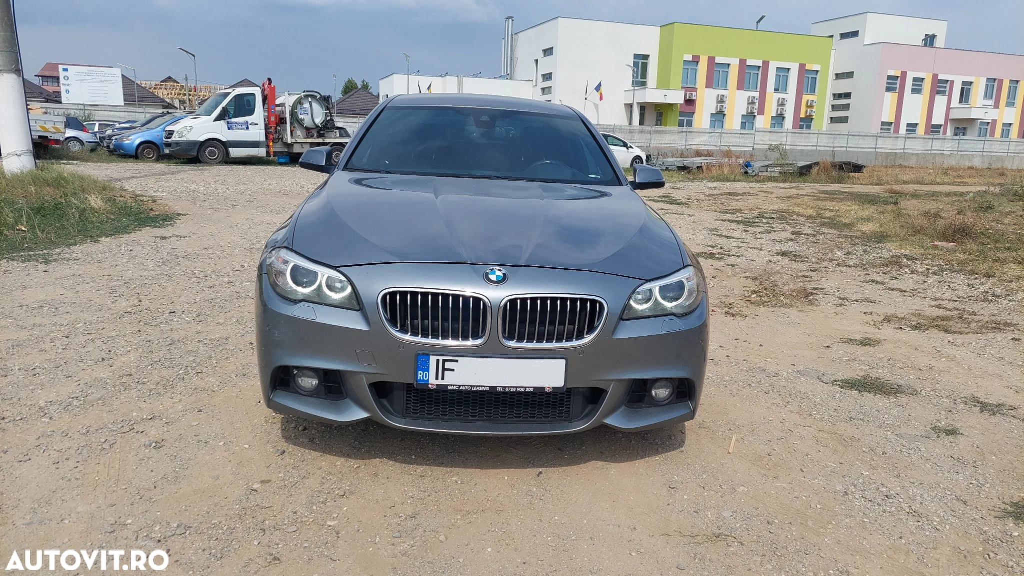 BMW Seria 5 528i xDrive - 6