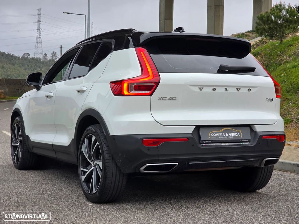 Volvo XC 40 T5 AWD Geartronic R-Design - 4