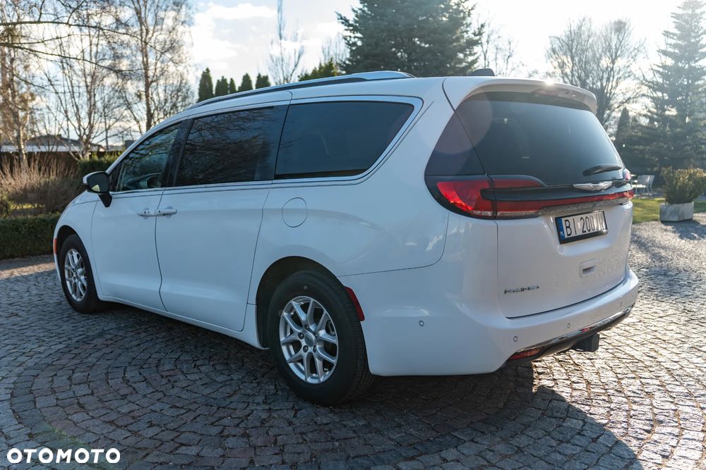 Chrysler Pacifica - 33