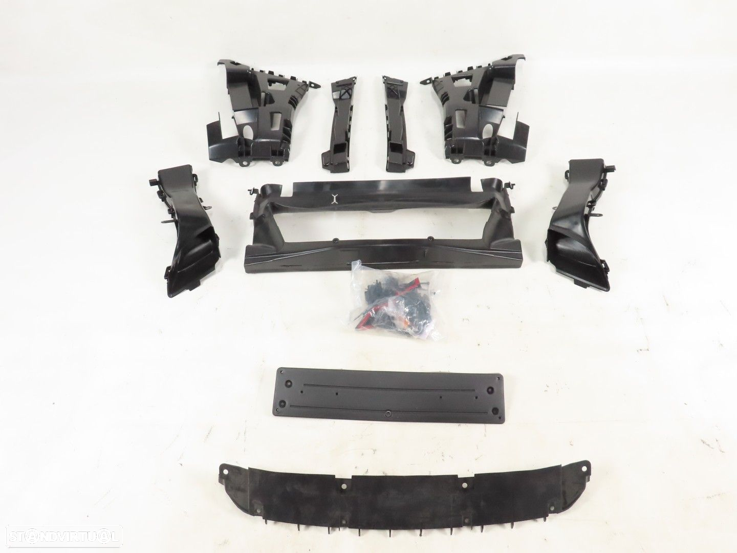Kit M/ Pack M Look M2 - LCI Novo/ ABS BMW 1 (F20)/BMW 1 (F21) - 12