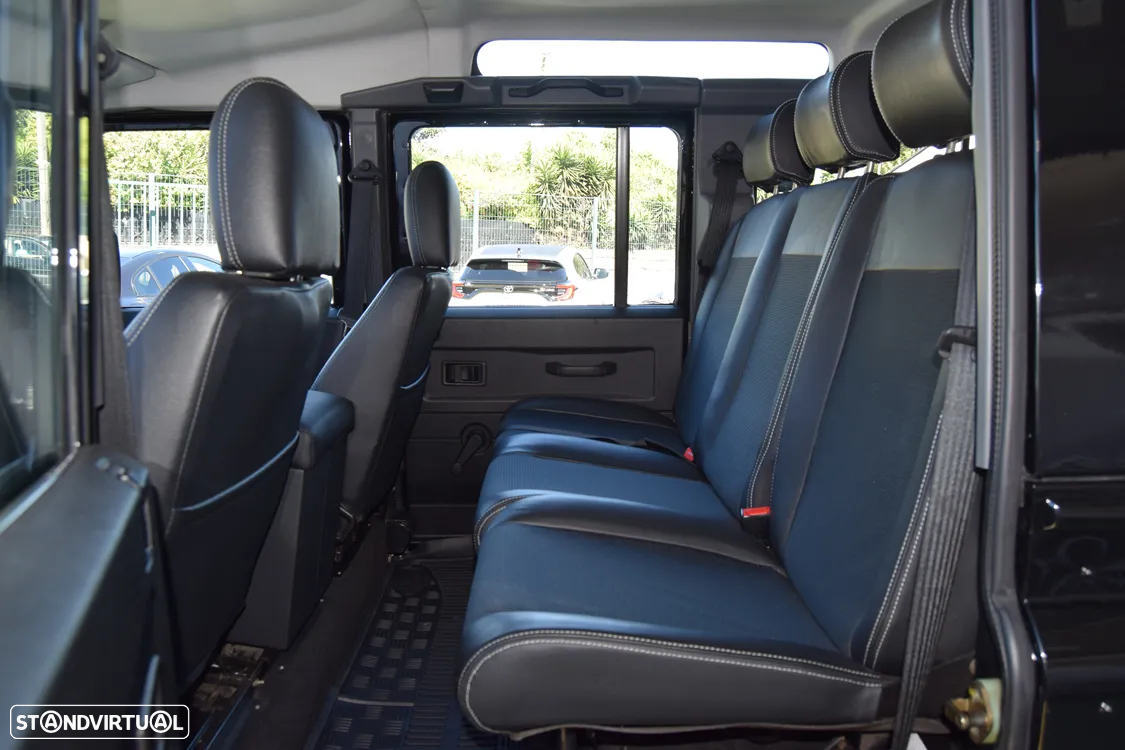 Land Rover Defender 110 SW 2.5 Td5 SE - 35