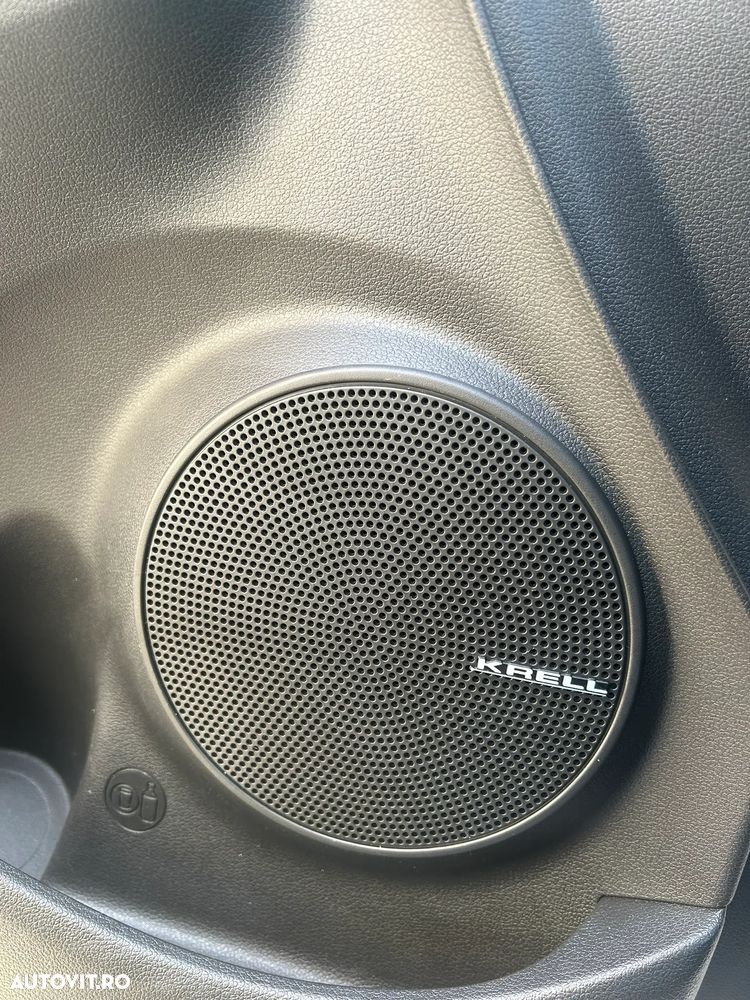 Hyundai KONA Premium - 16