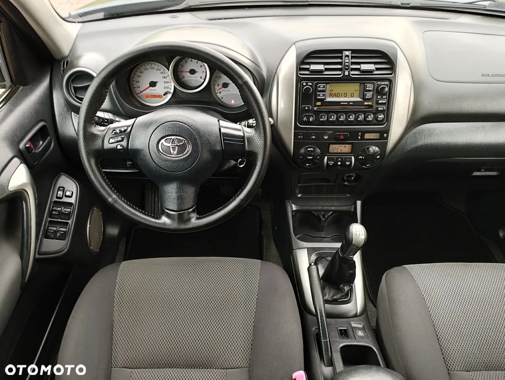 Toyota RAV4 2.0 VVT-i 4x4 - 16