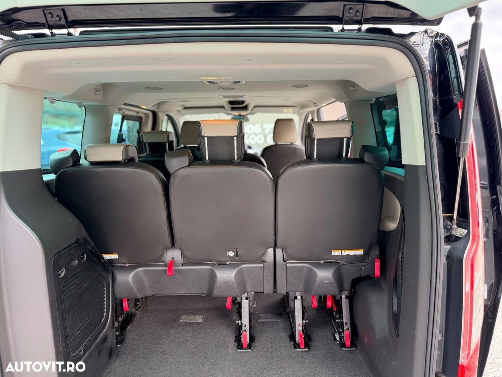 Ford Tourneo Custom 300 L2H1 VA Titanium - 9