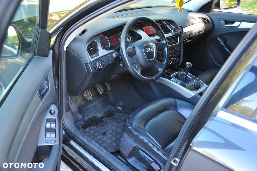 Audi A4 Avant 2.0 TDI - 12
