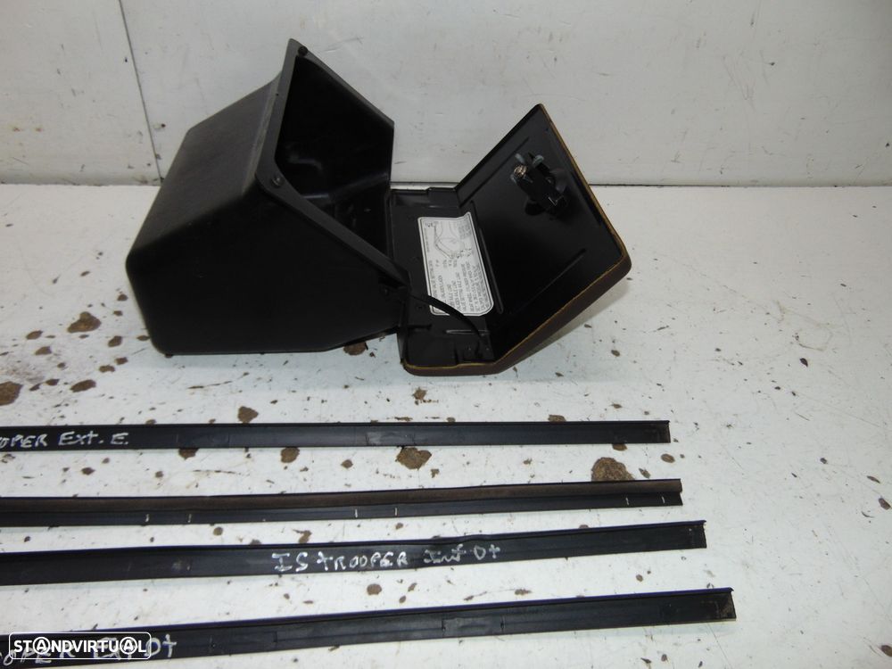 Isuzu trooper porta luvas/Raspadores - 9