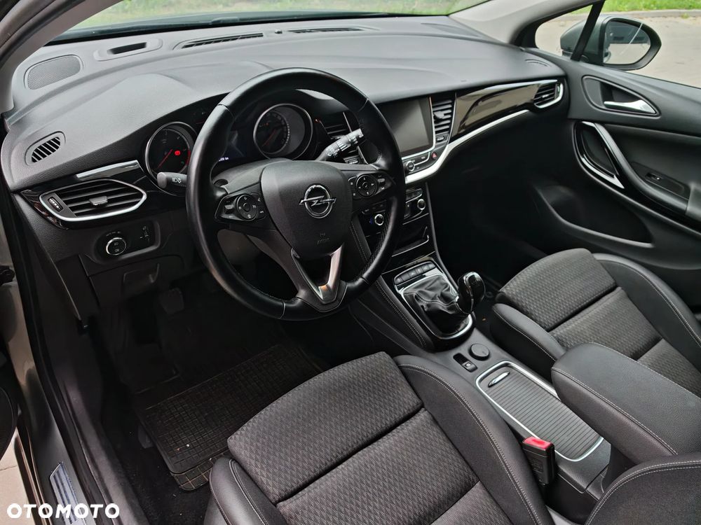 Opel Astra 1.6 D (CDTI) Start/Stop Innovation - 18