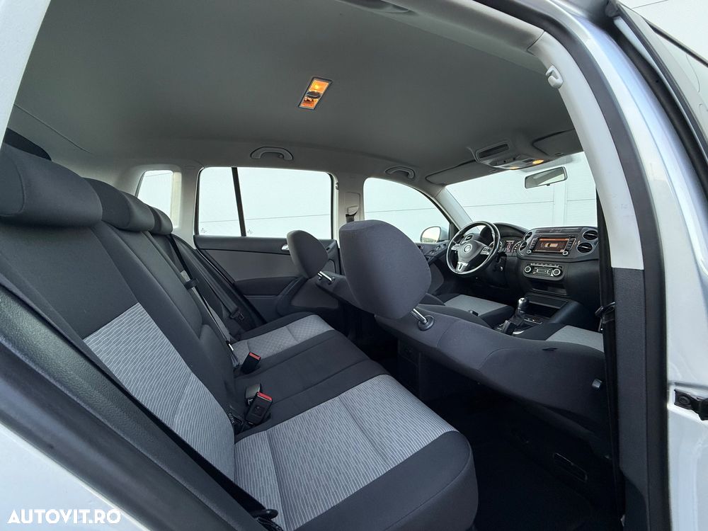 Volkswagen Tiguan 2.0 TDI 4Motion DSG Sport & Style - 16