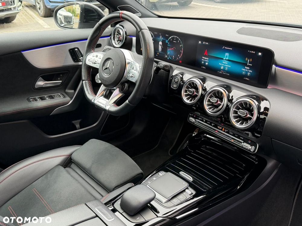 Mercedes-Benz Klasa A 35 AMG 4-Matic 7G-DCT - 13