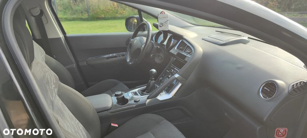 Peugeot 3008 HDi FAP 110 Premium - 10