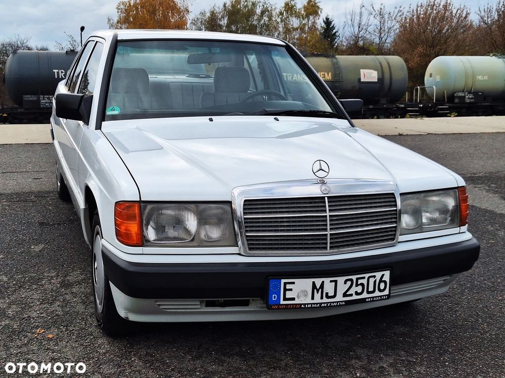Mercedes-Benz W201 (190) - 29
