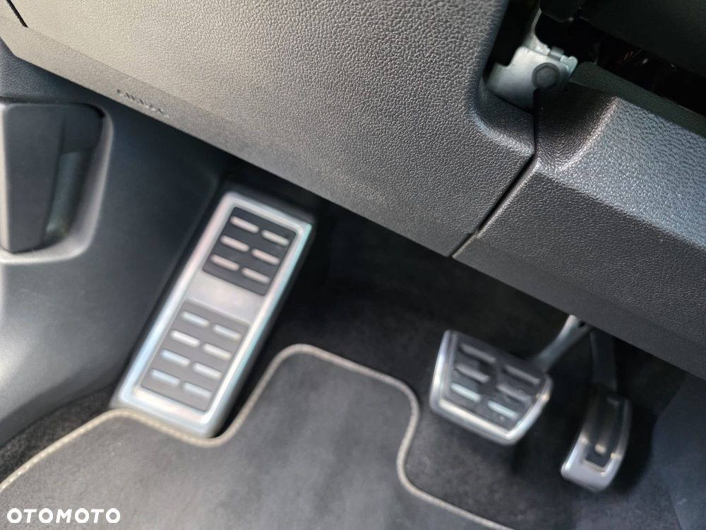 Volkswagen Tiguan 2.0 TDI SCR DSG R-Line - 18