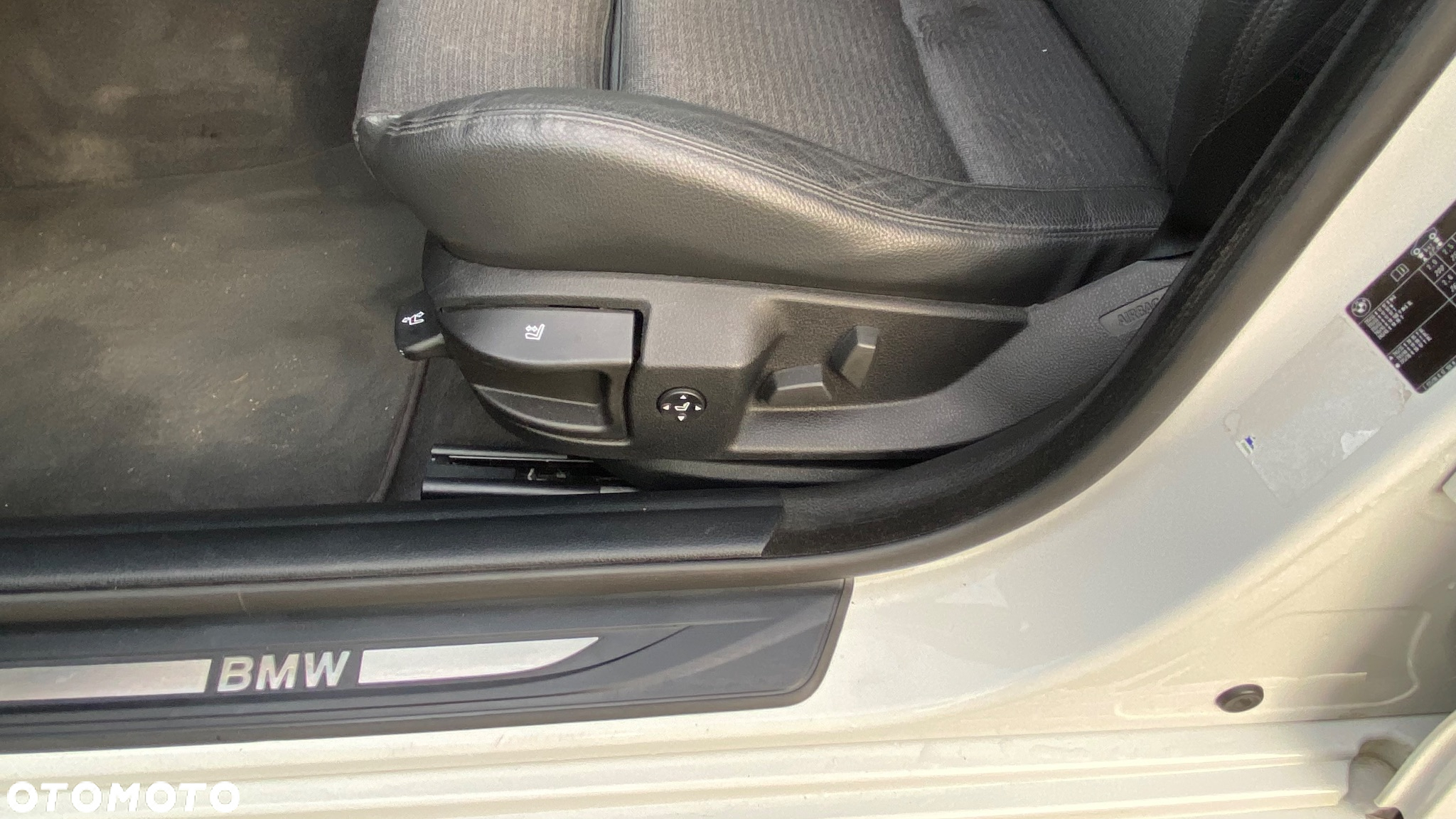 BMW Seria 5 525d Touring Luxury Line - 16