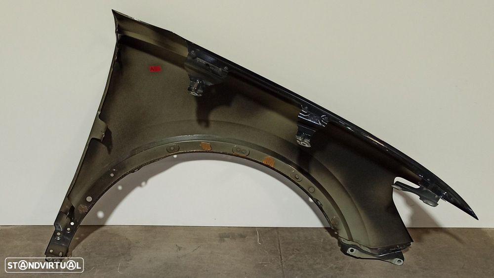 GUARDA-LAMAS FRENTE ESQUERDO AUDI Q3 - 3