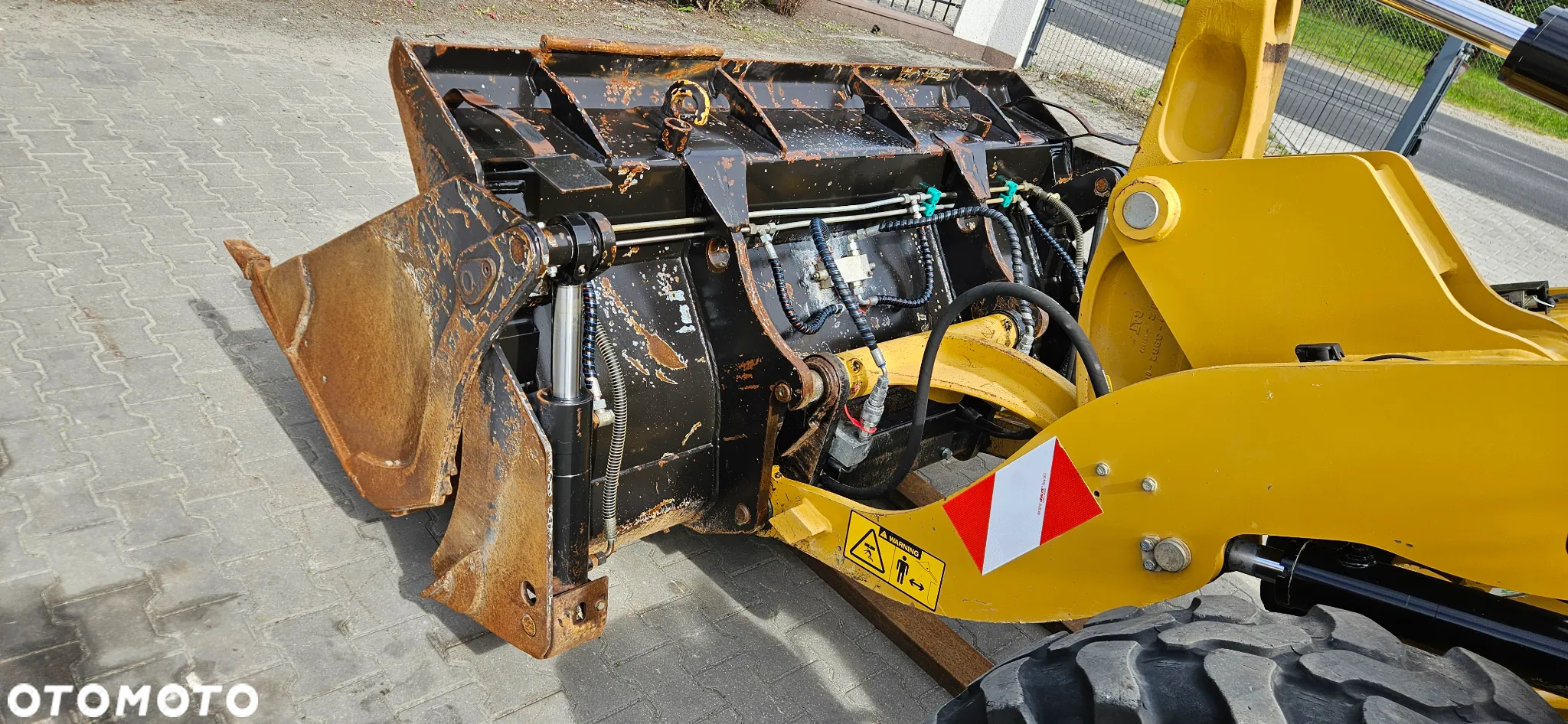 Caterpillar 908H2 z 2013 rok tylko 4700 mtg! z Niemiec - 9