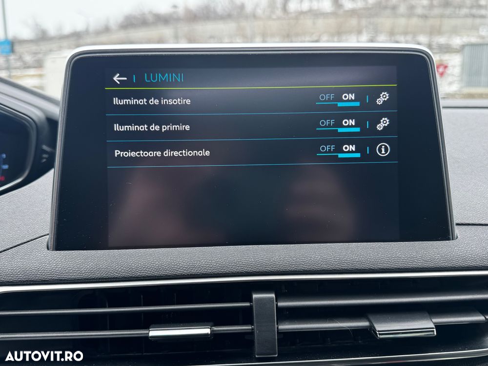 Peugeot 3008 PHEV EAT8 4X4 GT Pack - 33