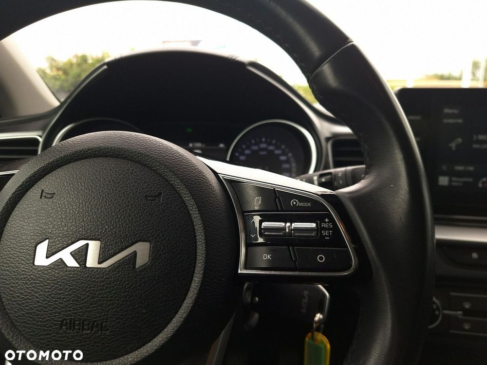 Kia XCeed 1.5 T-GDI M - 14